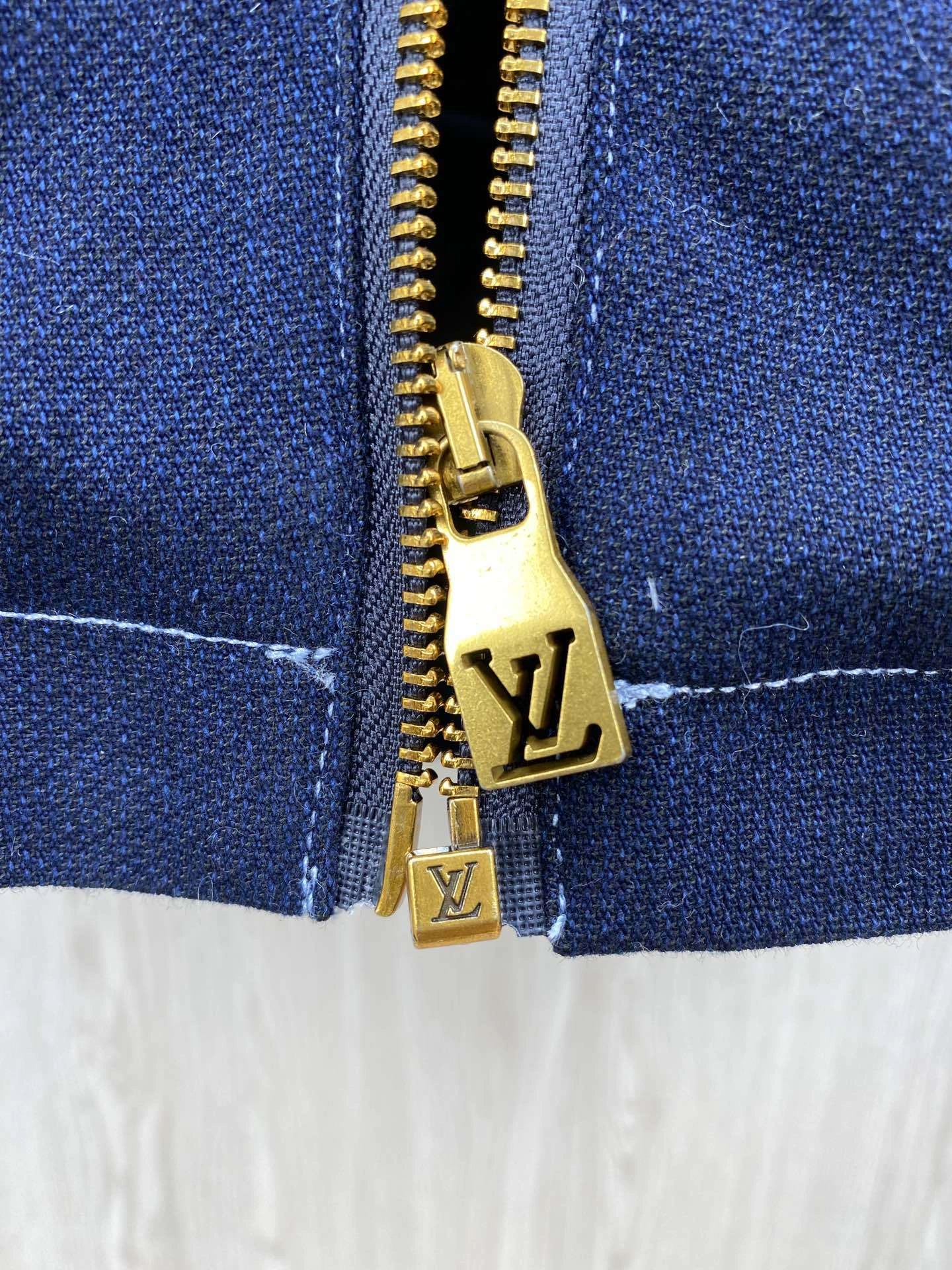 wg.luxury- 8V oversized item:D-F409L2324